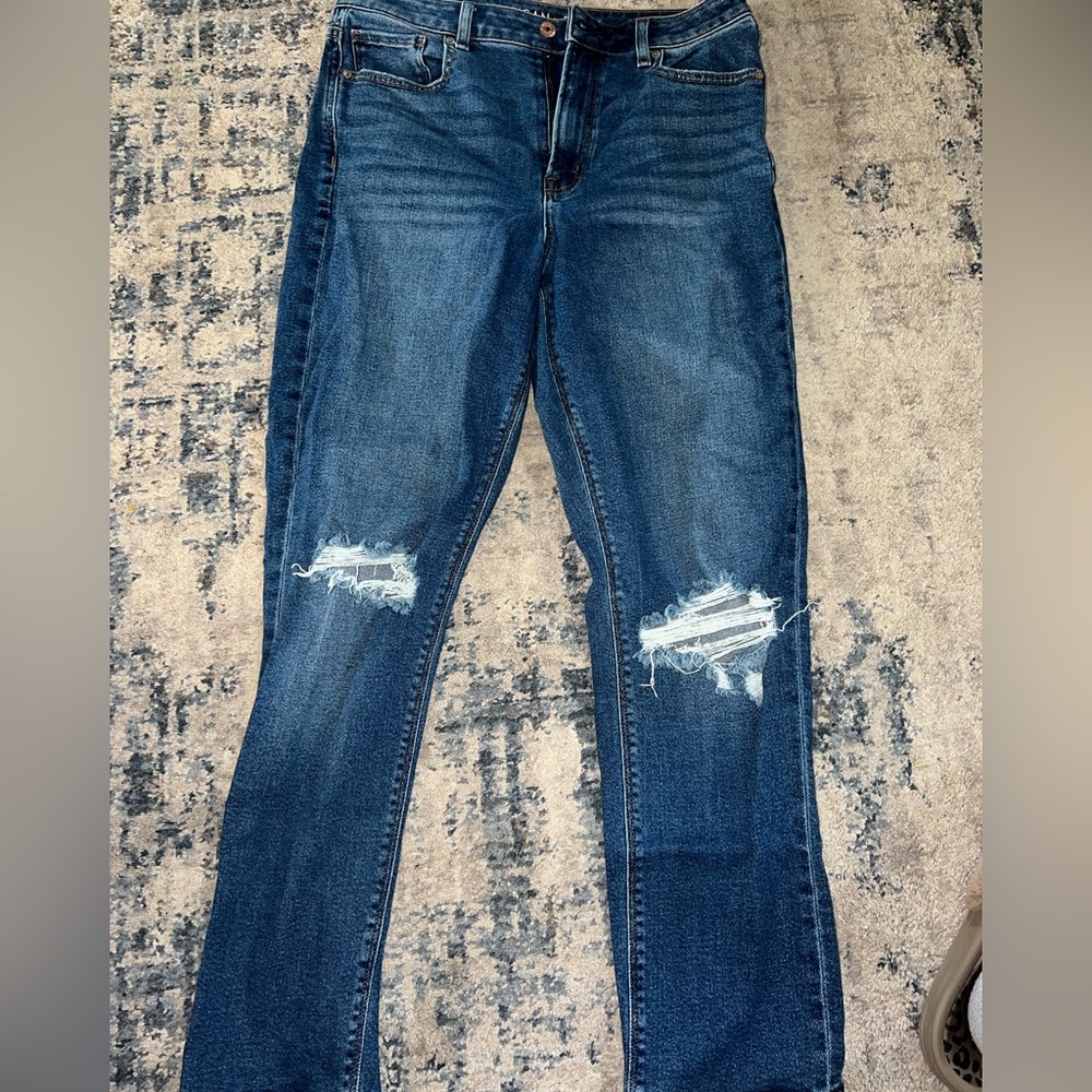 AE Mom Jean